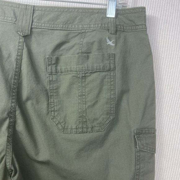 Eddie Bauer Women’s 14 Ripstop Cargo Shorts Olive Green Outdoor Camping Hiking - Picture 6 of 12